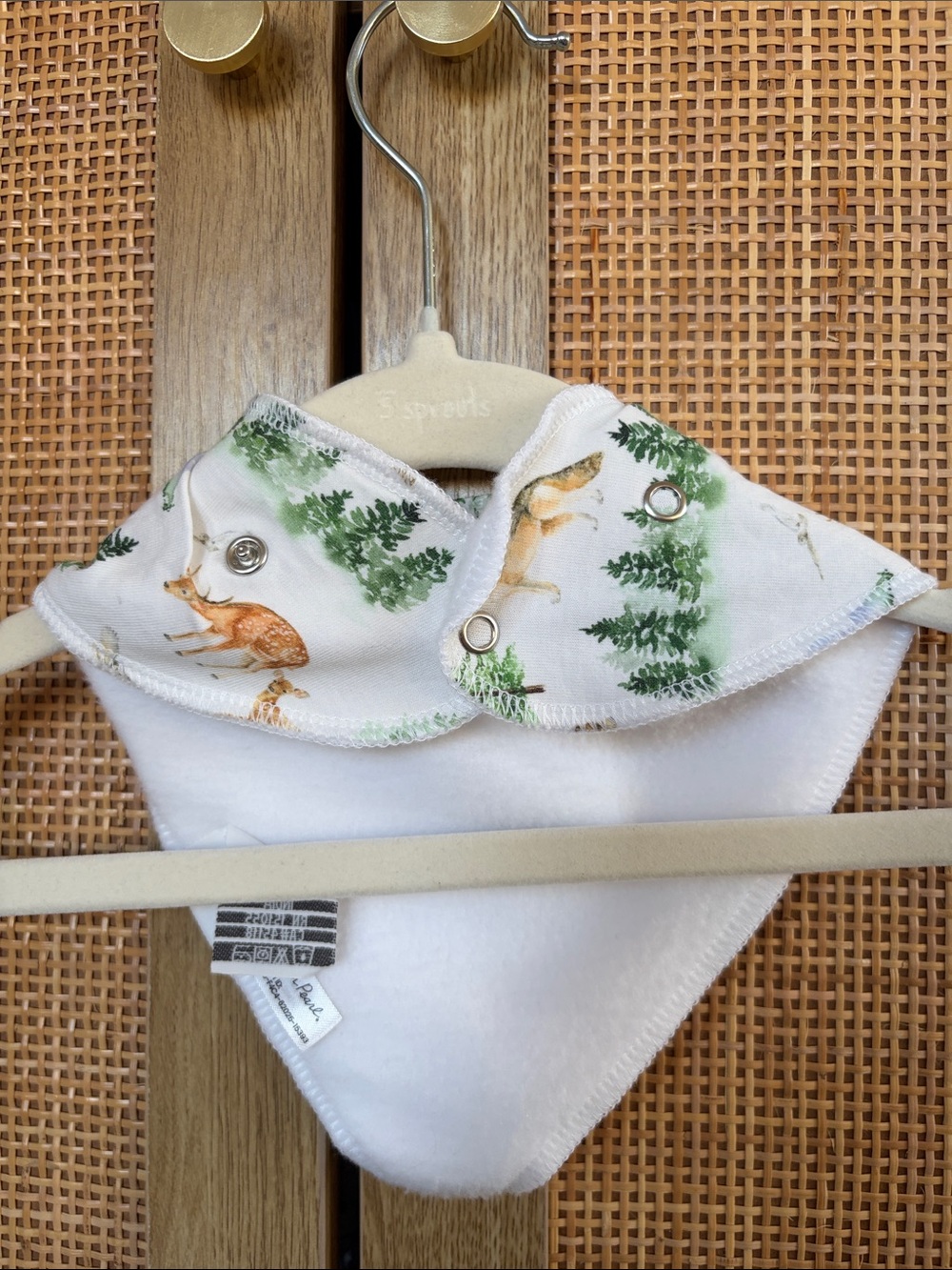 NEW Copper Pearl Woodland Bib Animals Bandana Bib - White & Green - Picture 3 of 3